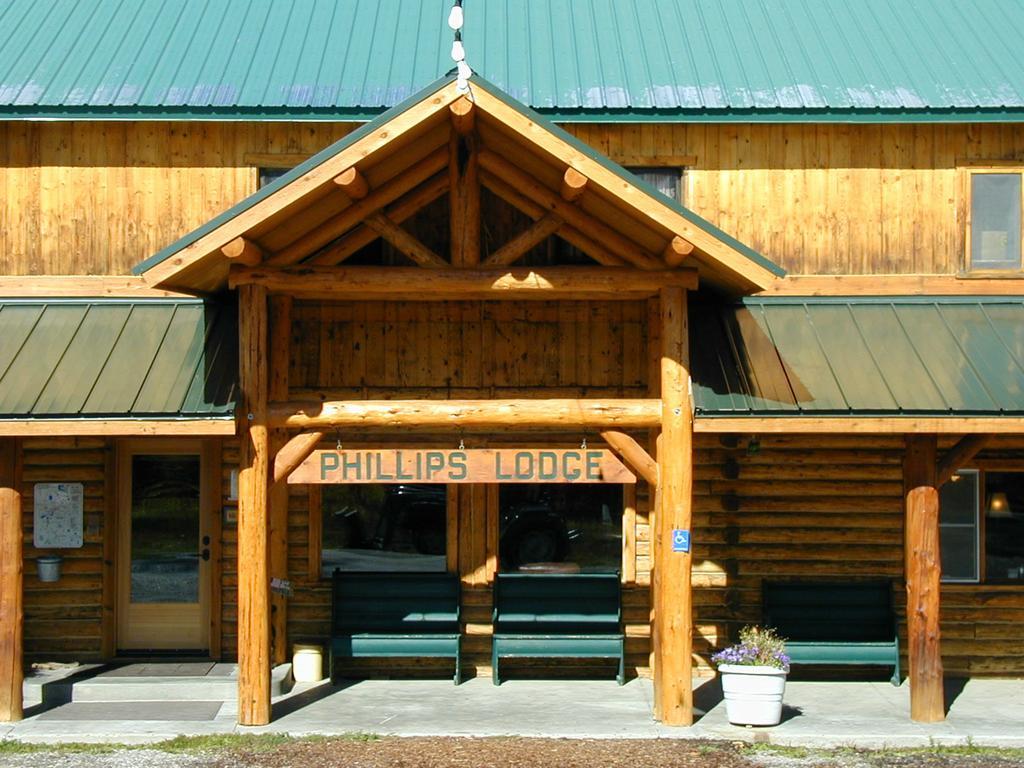 The Pines At Island Park Villa Exterior photo